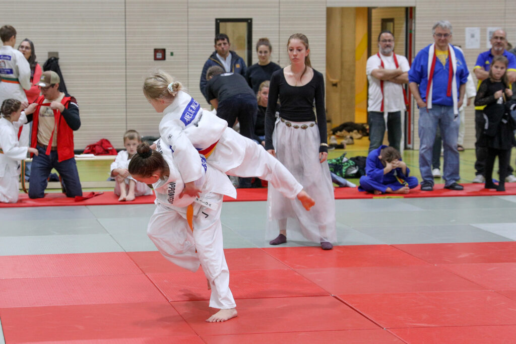 20251025-Halloweenturnier_Geretsried_Conny_037